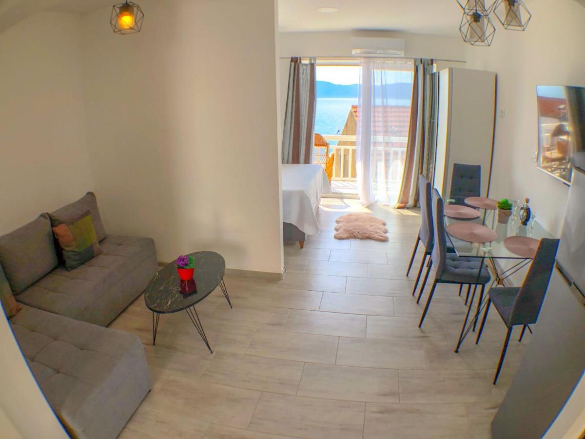 Apartmani Doris Gradac  Esterno foto