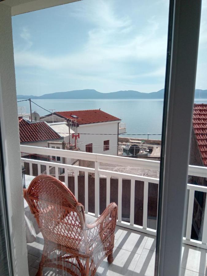 Apartmani Doris Gradac  Esterno foto