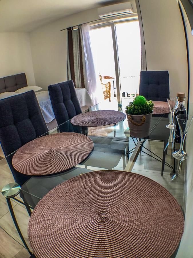 Apartmani Doris Gradac  Esterno foto