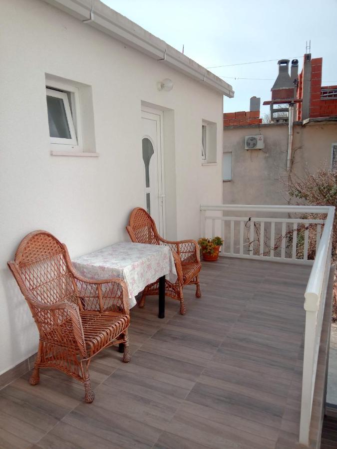 Apartmani Doris Gradac  Esterno foto