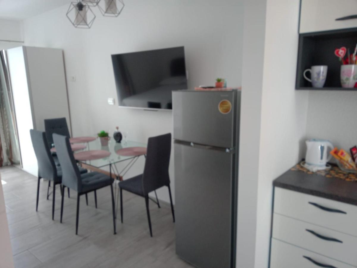 Apartmani Doris Gradac  Esterno foto